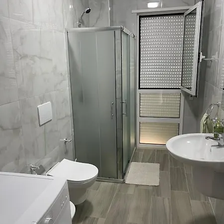 In Affitto Апартаменты Дуррес